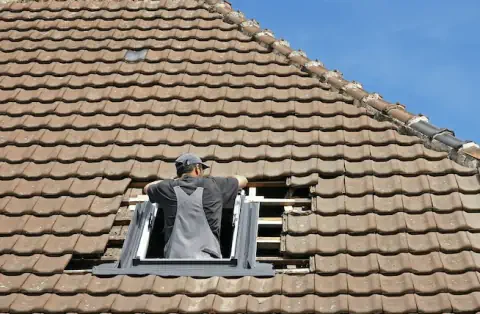 Pose de velux - Sceaux-sur-Huisne